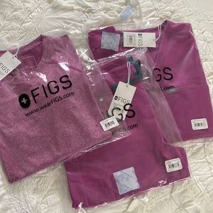 SOLD - Figs BRIGHT FUSCHIA 💗 joggers and l/s underscrub